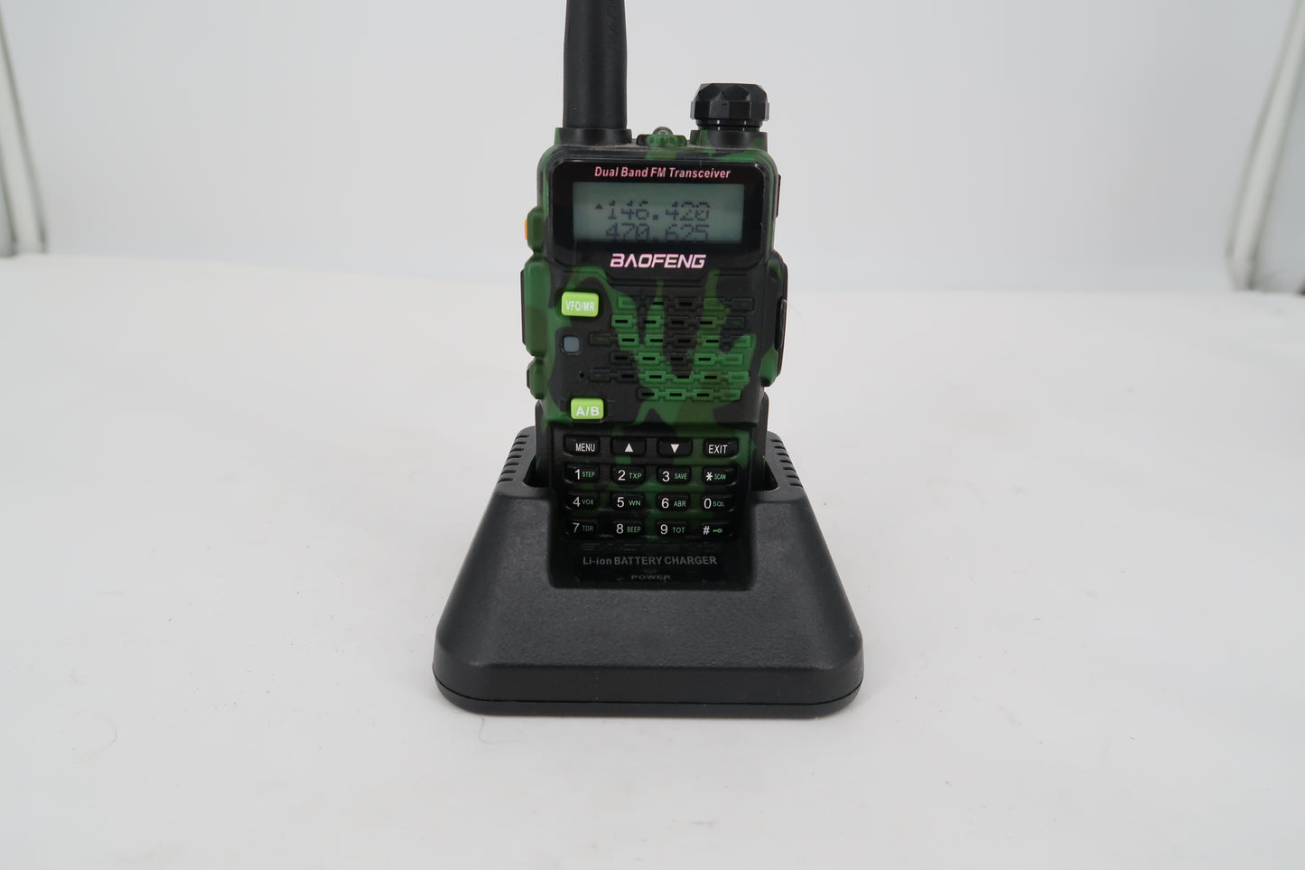 U19953 Baofeng UV-5R5 5W Dual-Band Handheld Transceiver