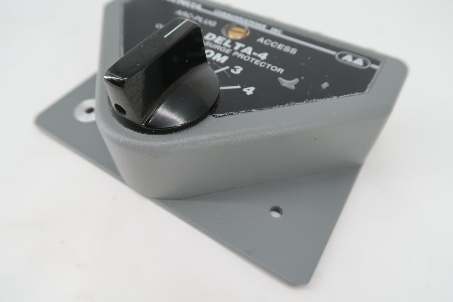 U19958 Used Alpha-Delta Model Delta-4 Coax Switch/Surge Protector