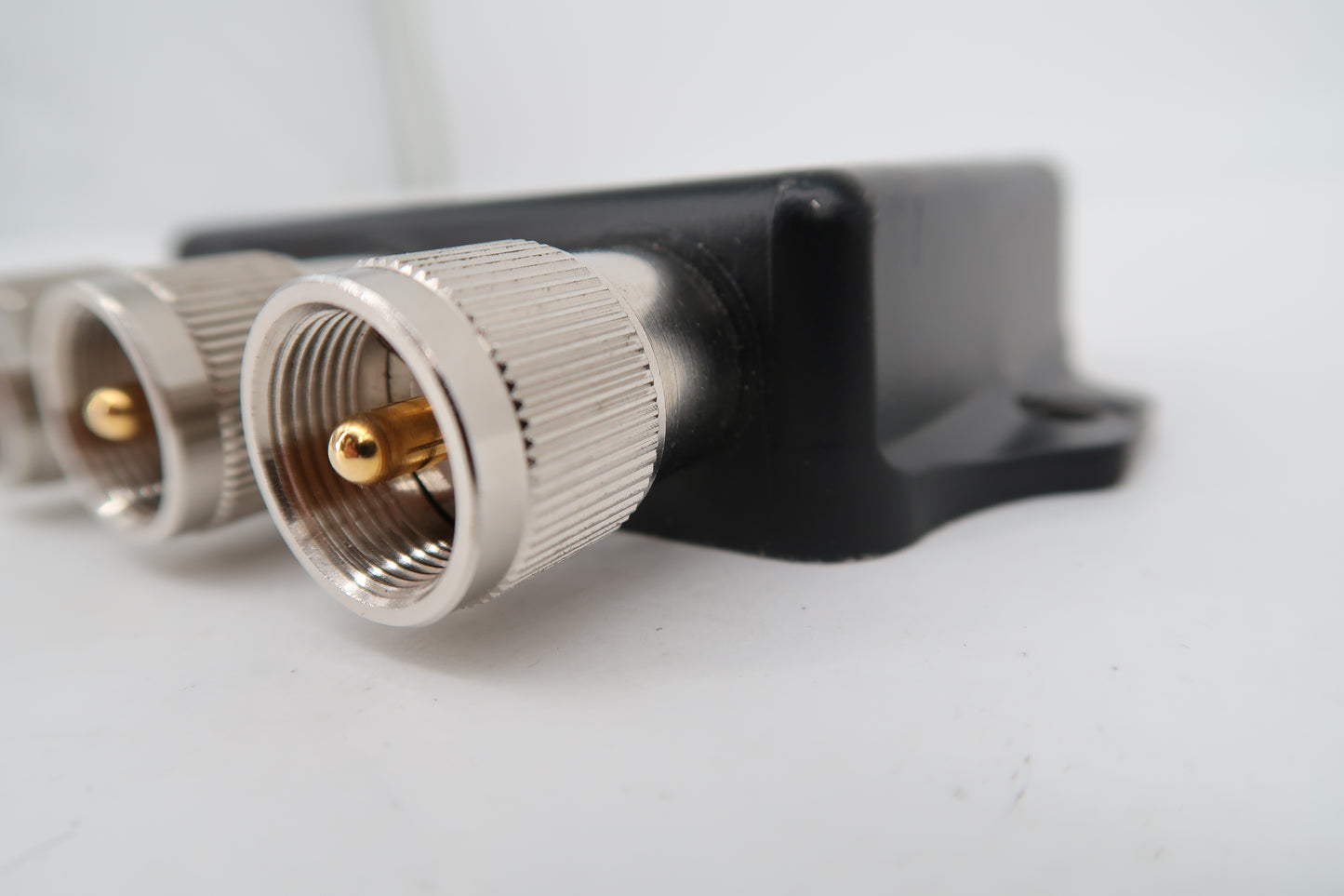 U19959 Used Comet CFX-324 Triplexer