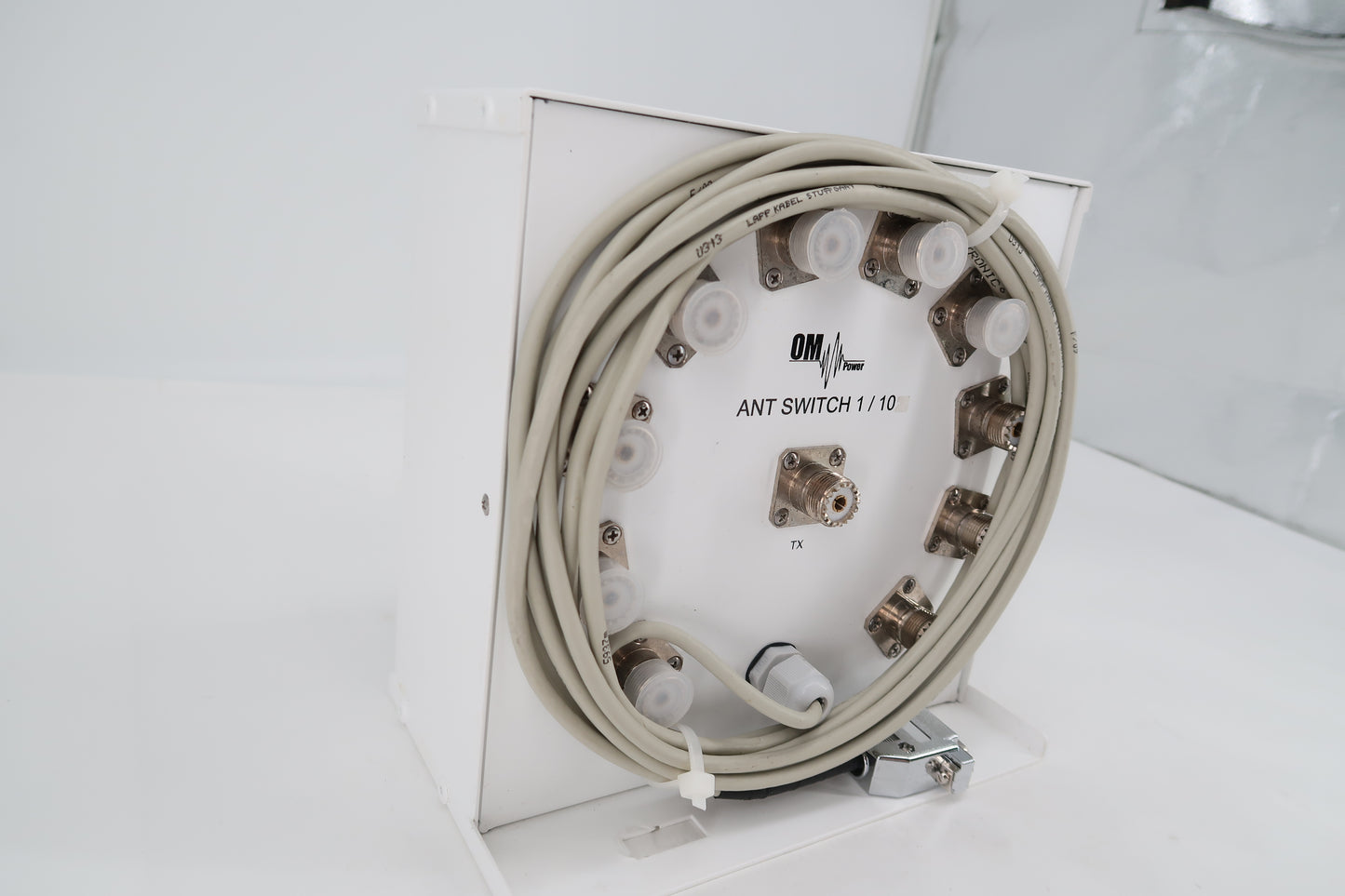 U19962 Used OM Power Antenna Switch 1/10