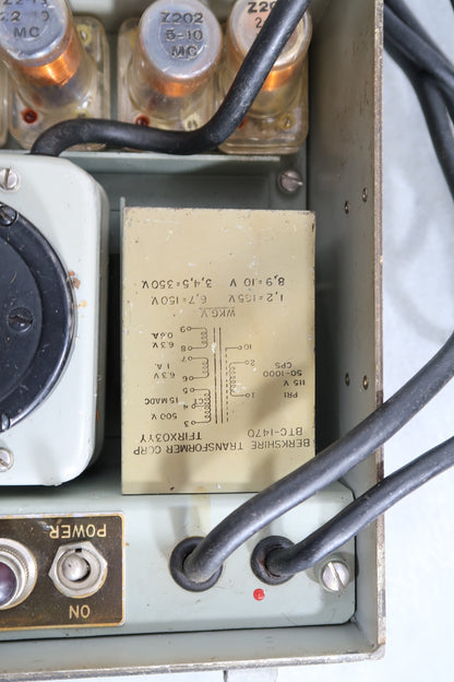 U19536 AS IS Taffet Electronics AN/PRM-10 Vintage Military Oscillator Set